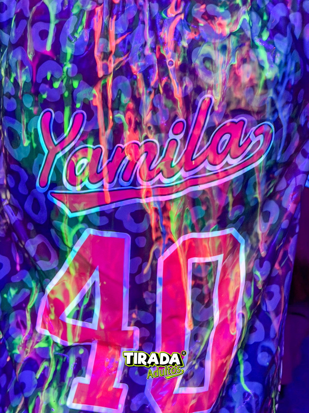 Tirada Adultos - luces UV